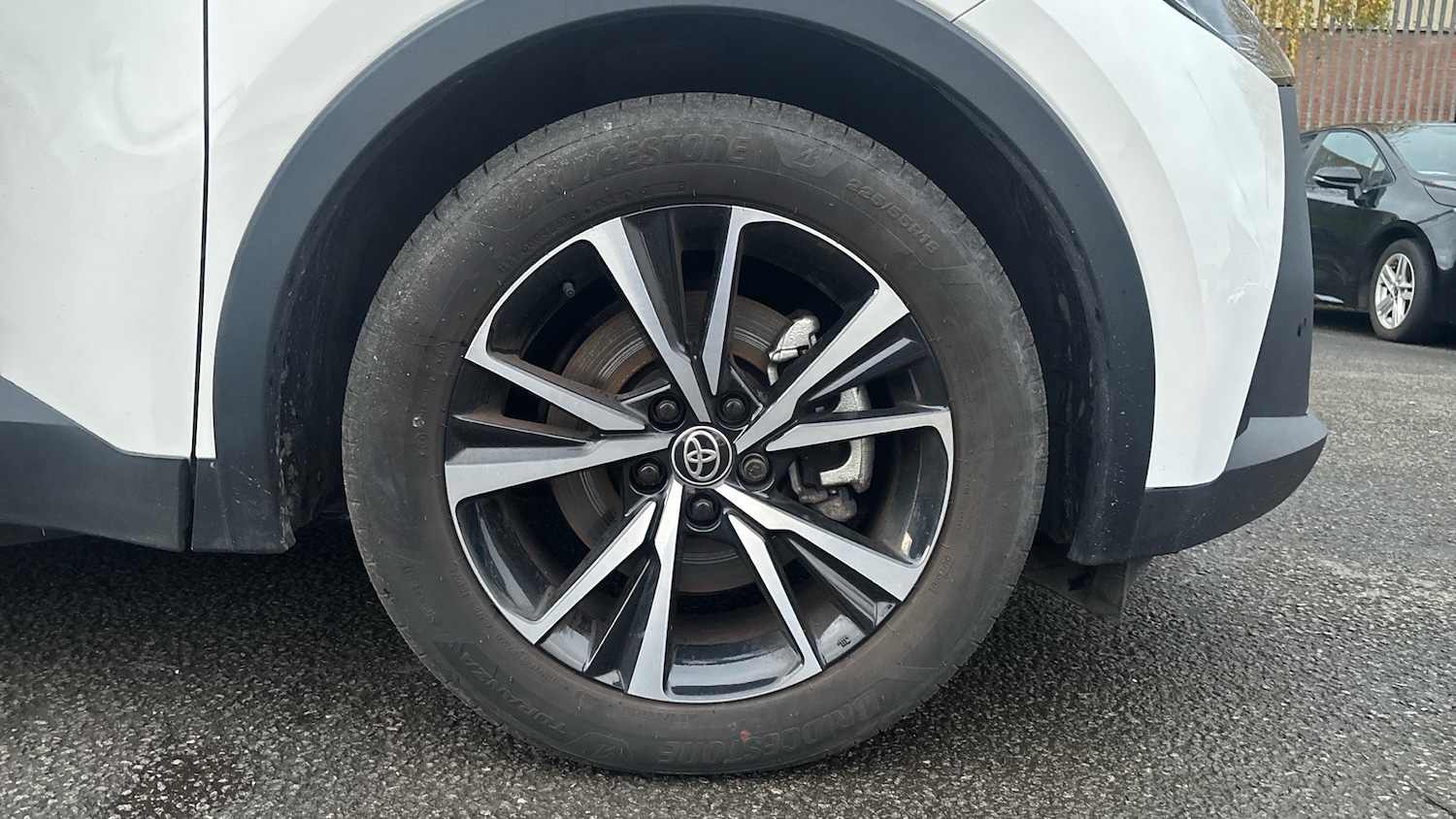 Used Toyota C-HR 2024 for sale - 76932105: Photo 18