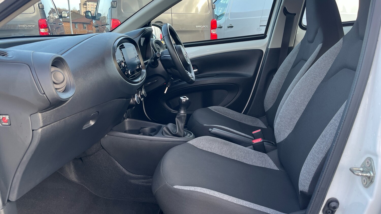 Used Toyota Aygo X 2022 for sale - 77871896: Photo 31