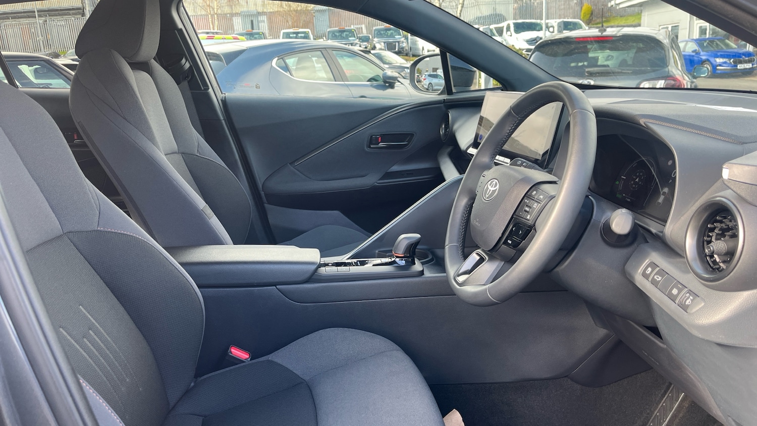 Used Toyota C-HR 2024 for sale - 77901461: Photo 11