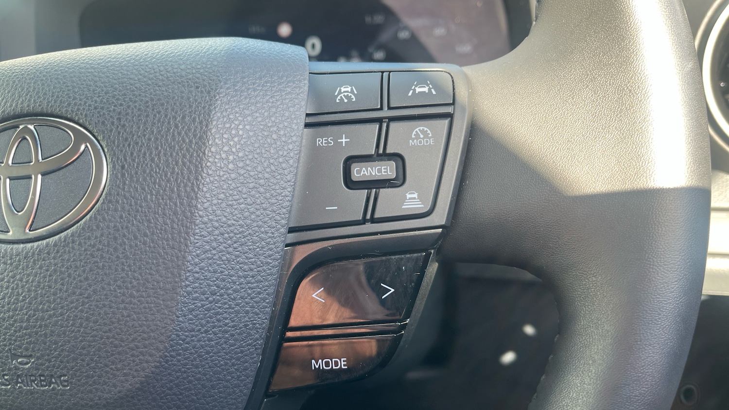 Used Toyota C-HR 2024 for sale - 77901461: Photo 21