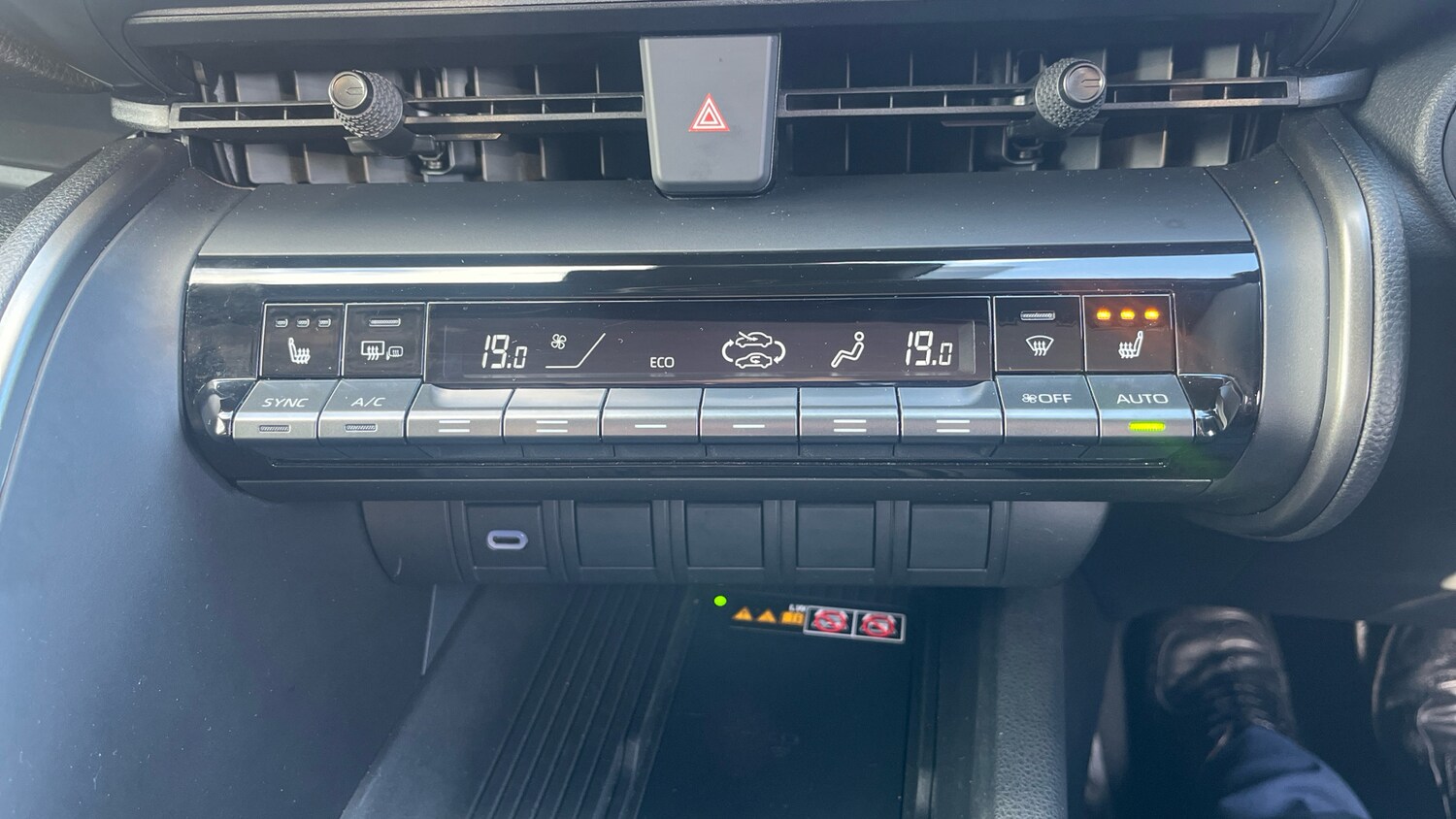 Used Toyota C-HR 2024 for sale - 77901461: Photo 23