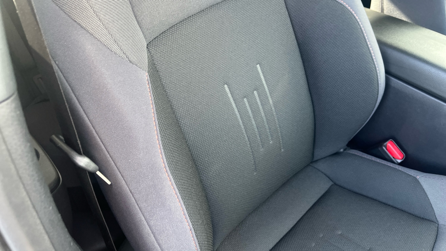 Used Toyota C-HR 2024 for sale - 77901461: Photo 32