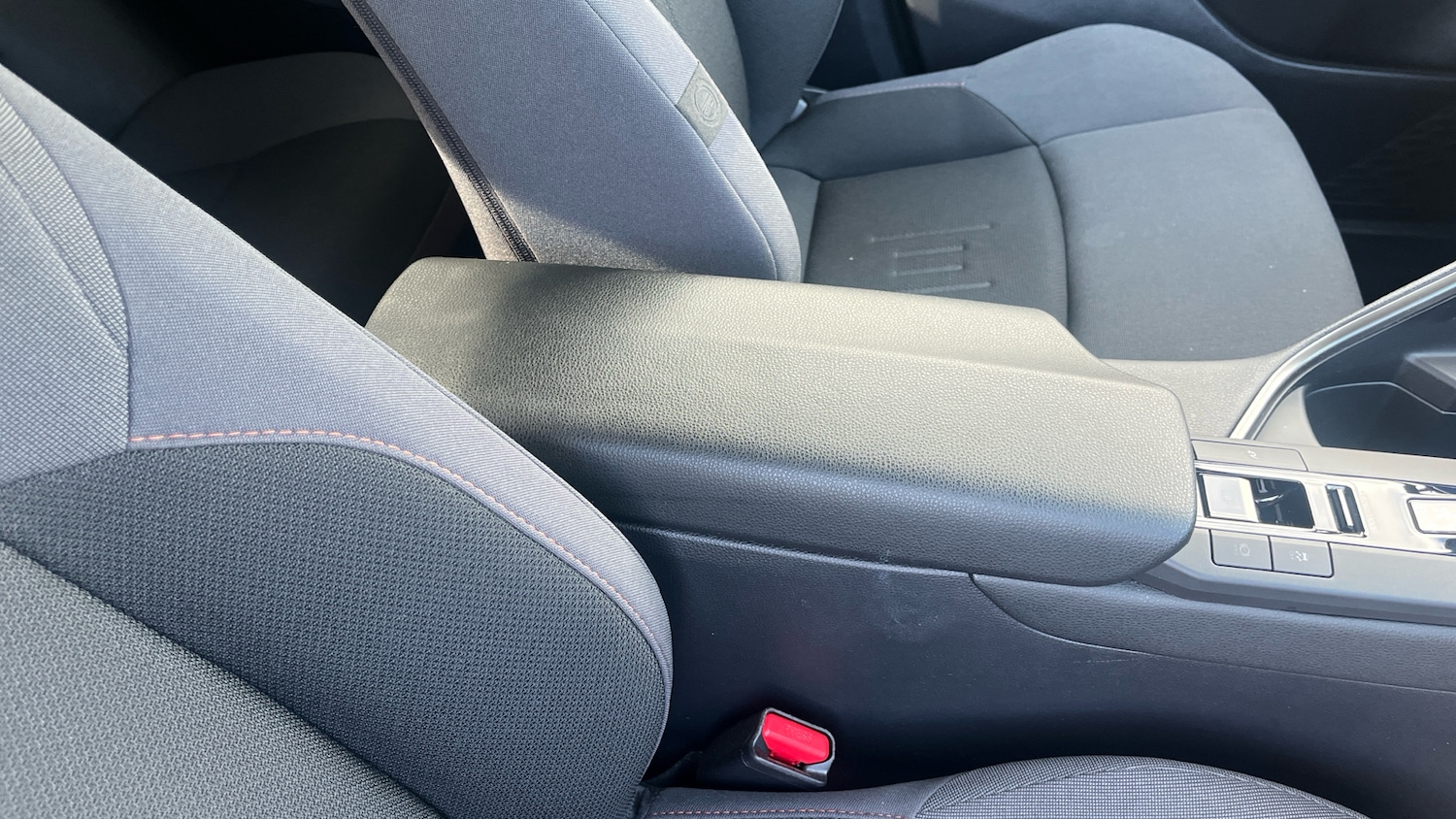 Used Toyota C-HR 2024 for sale - 77901461: Photo 33