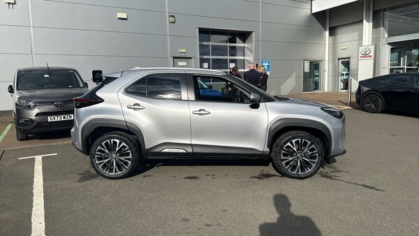 Used Toyota Yaris Cross 2022 for sale - 75557610: Photo 16