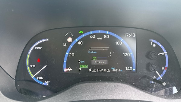 Used Toyota Yaris Cross 2022 for sale - 75557610: Photo 27
