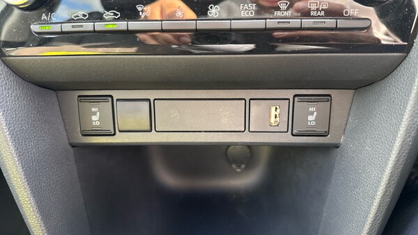 Used Toyota Yaris Cross 2022 for sale - 75557610: Photo 33