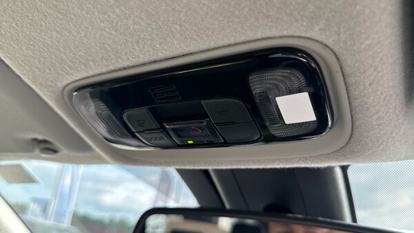 Used Toyota Yaris Cross 2022 for sale - 75557610: Photo 38