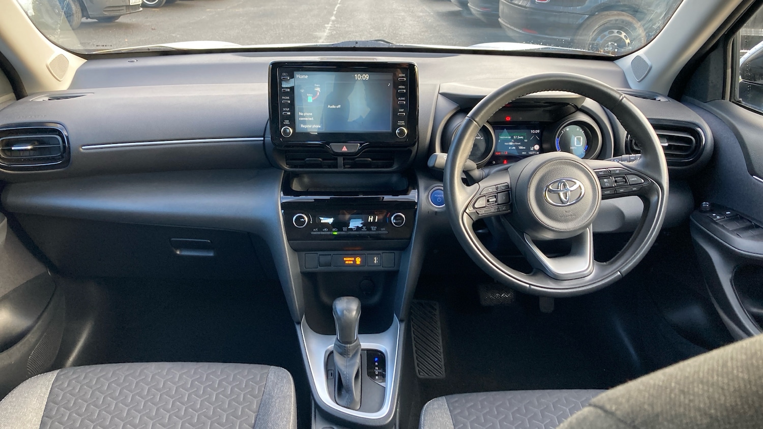 Used Toyota Yaris Cross 2023 for sale - 76352036: Photo 5
