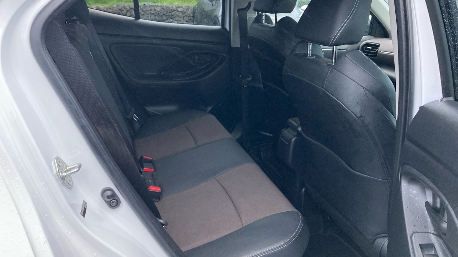 Used Toyota Yaris Cross 2023 for sale - 77366070: Photo 12