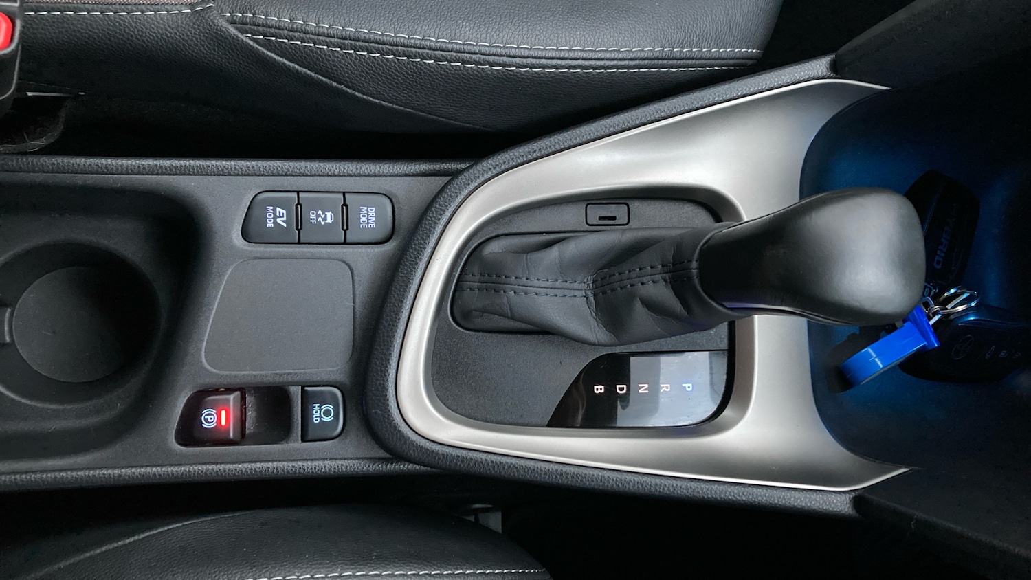 Used Toyota Yaris Cross 2023 for sale - 77366070: Photo 32