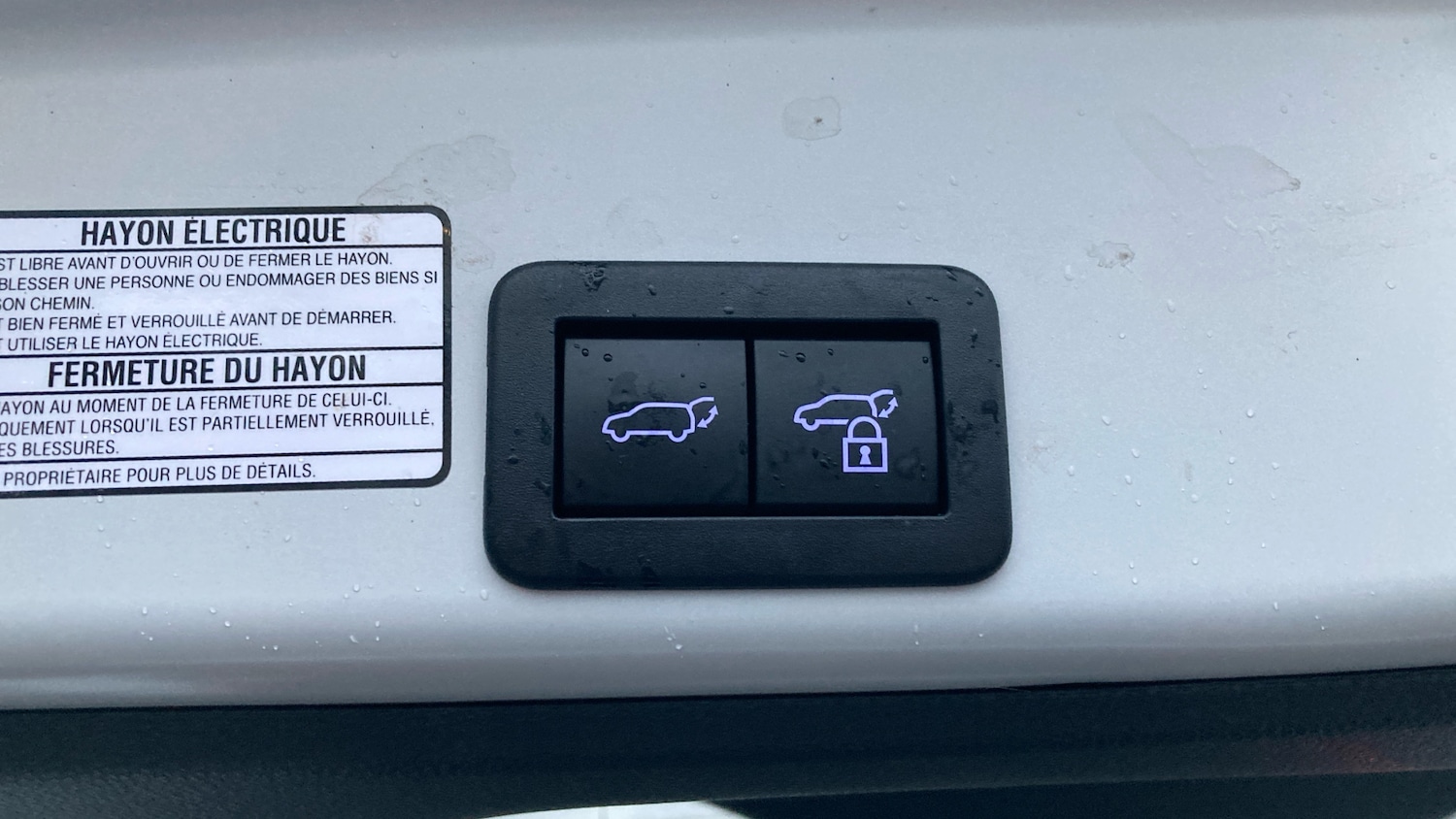 Used Toyota Yaris Cross 2023 for sale - 77366070: Photo 44