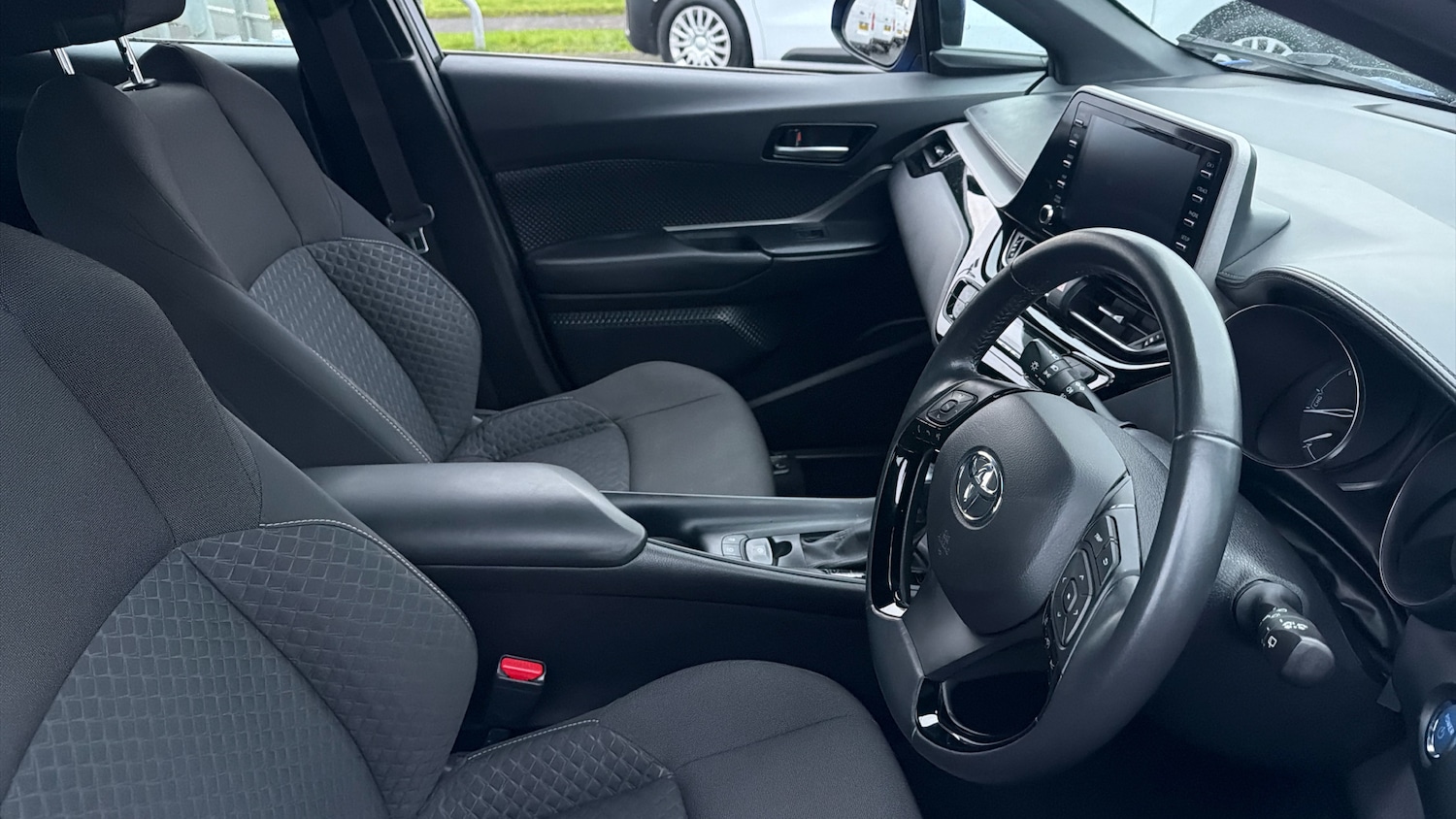 Used Toyota C-HR 2020 for sale - 77379096: Photo 11