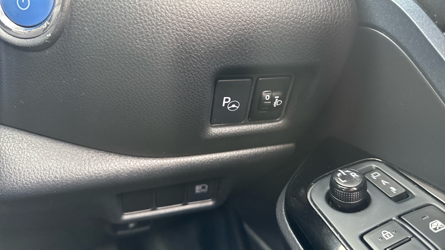 Used Toyota C-HR 2021 for sale - 77601913: Photo 25