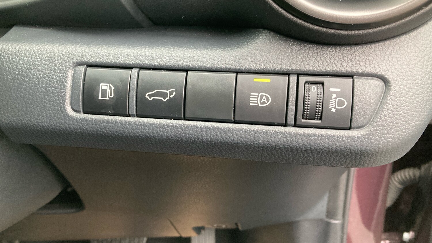 Used Toyota C-HR 2025 for sale - 76126226: Photo 37