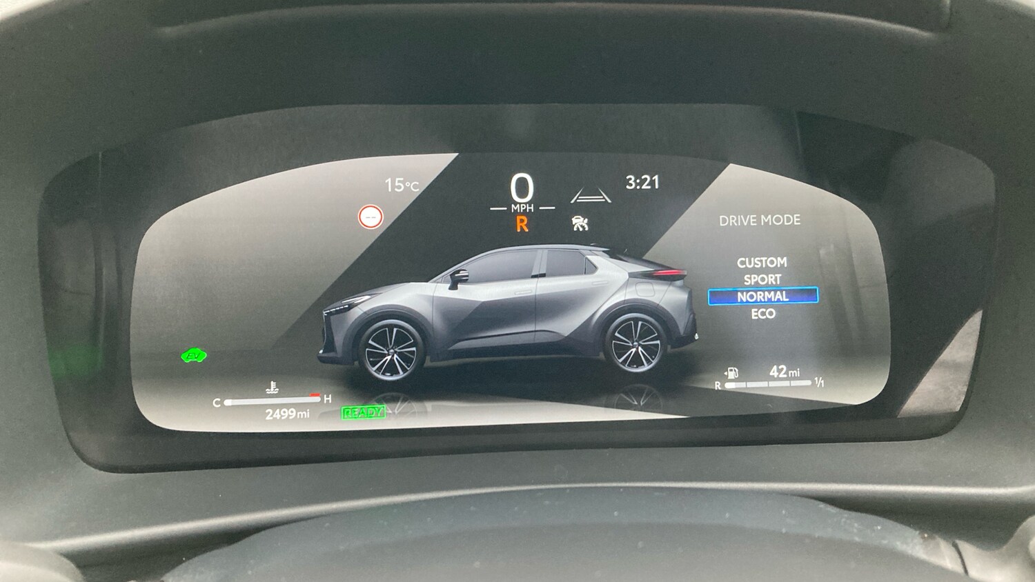 Used Toyota C-HR 2025 for sale - 76126226: Photo 45