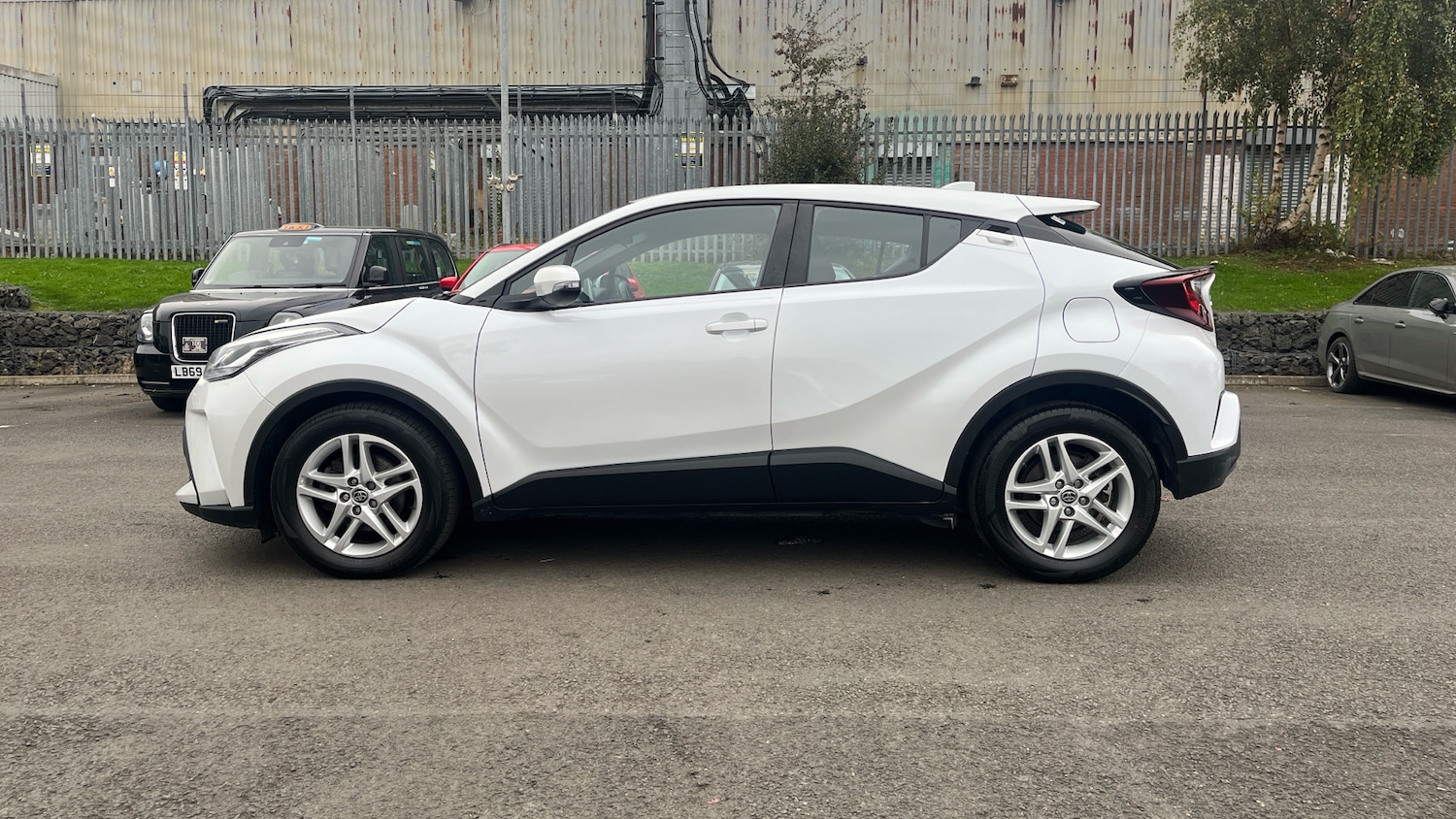 Used Toyota C-HR 2022 for sale - 76232213: Photo 17