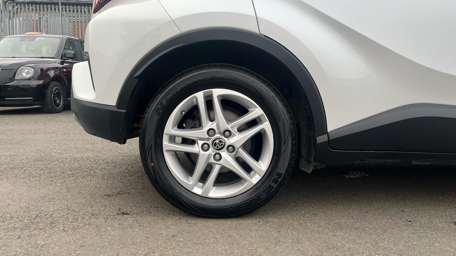 Used Toyota C-HR 2022 for sale - 76232213: Photo 18