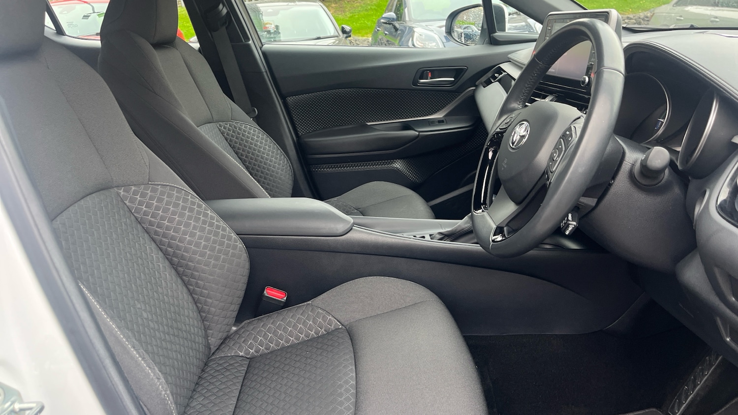 Used Toyota C-HR 2022 for sale - 76232213: Photo 40