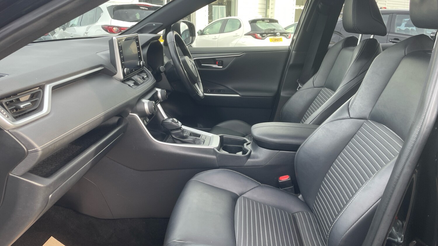 Used Toyota RAV4 2021 for sale - 77830396: Photo 10