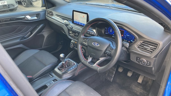 Used Ford Focus 2021 for sale - 76205906: Photo 11