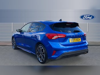 Used Ford Focus 2021 for sale - 76205906: Photo 2