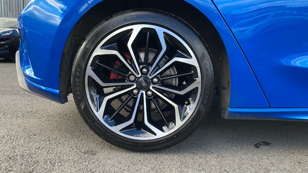 Used Ford Focus 2021 for sale - 76205906: Photo 7