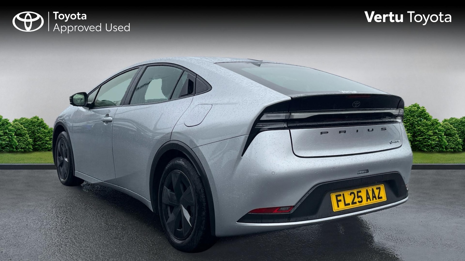 Used Toyota Prius 2025 for sale - 77148372: Photo 4