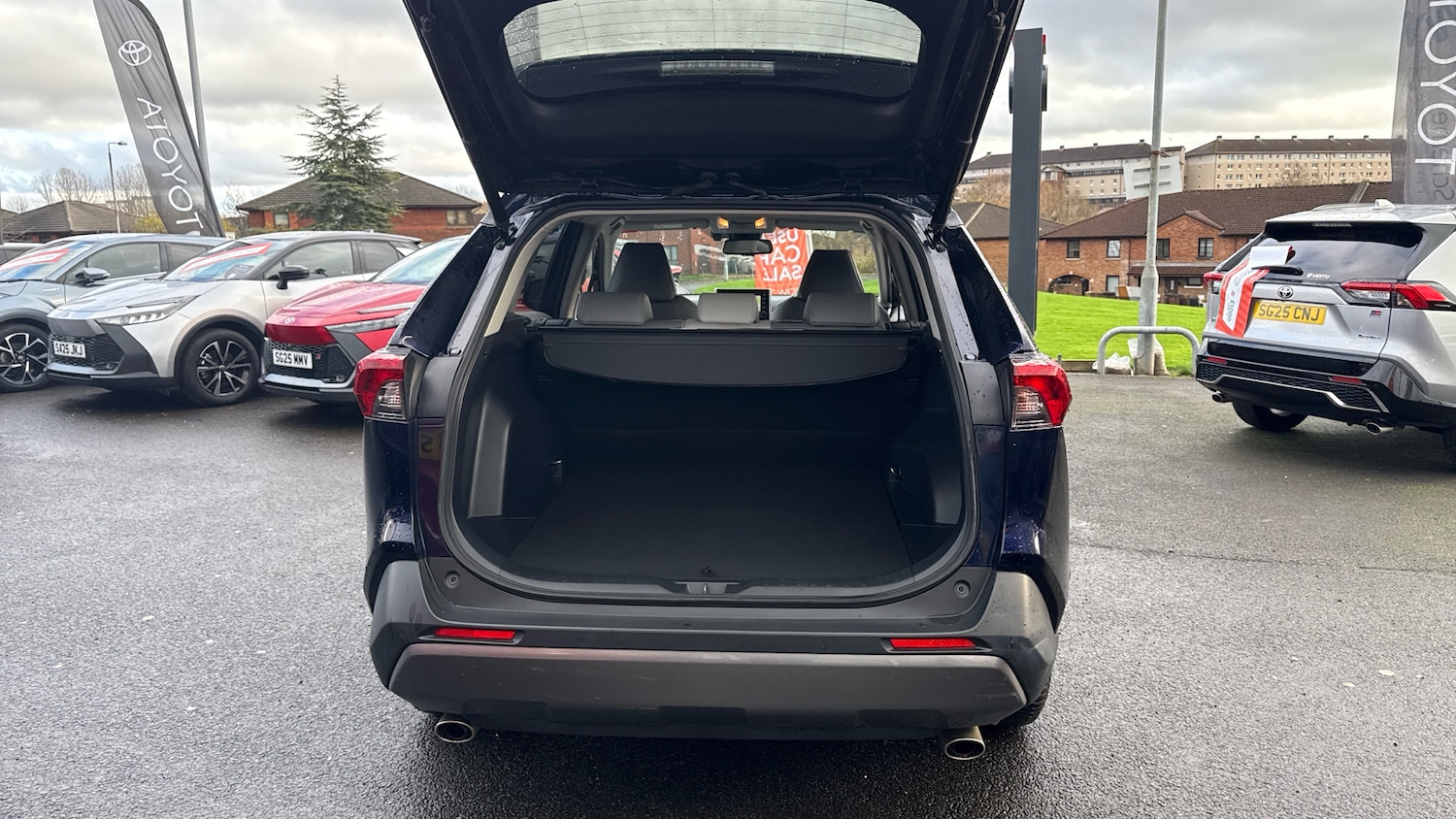 Used Toyota RAV4 2021 for sale - 76908503: Photo 14