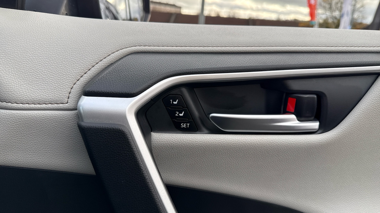 Used Toyota RAV4 2021 for sale - 76908503: Photo 30