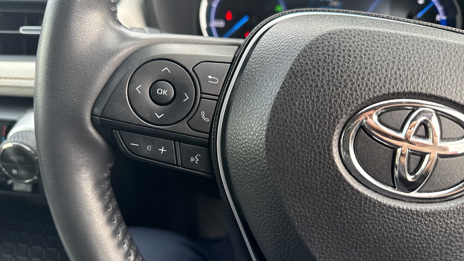 Used Toyota RAV4 2021 for sale - 76908503: Photo 33