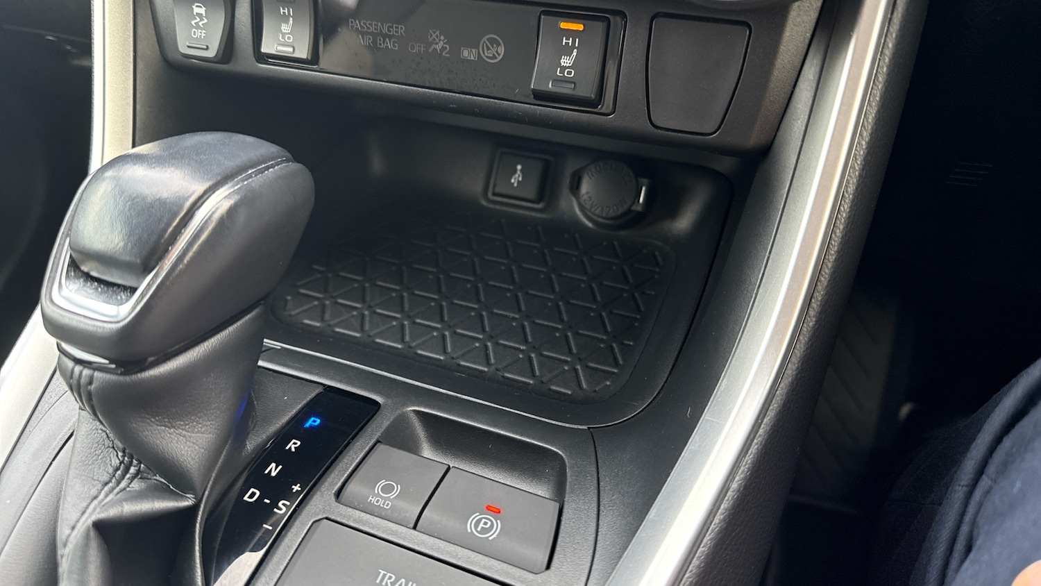 Used Toyota RAV4 2021 for sale - 76908503: Photo 42