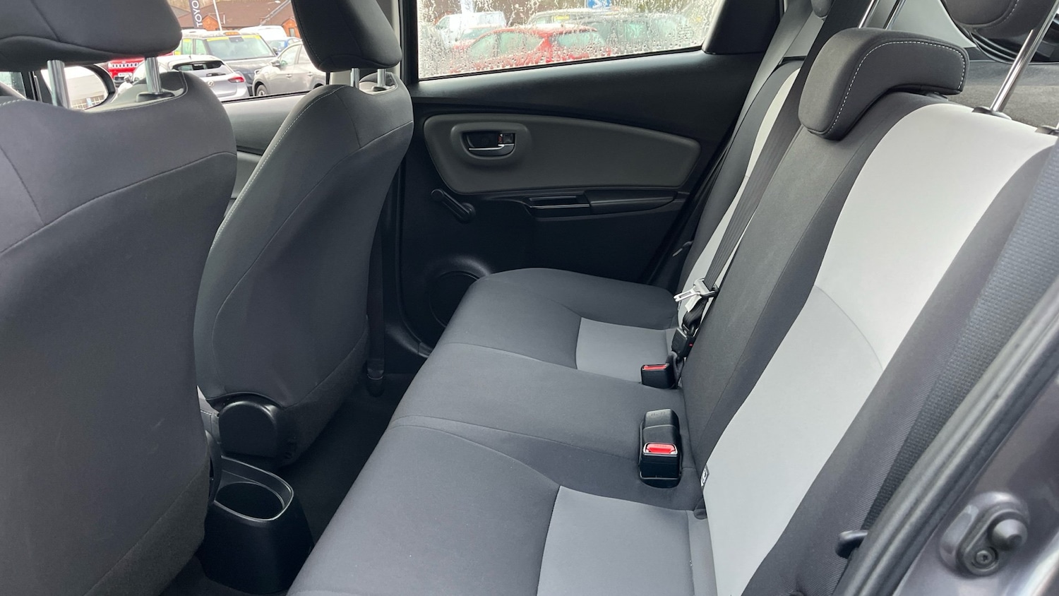 Used Toyota Yaris 2018 for sale - 76984647: Photo 13