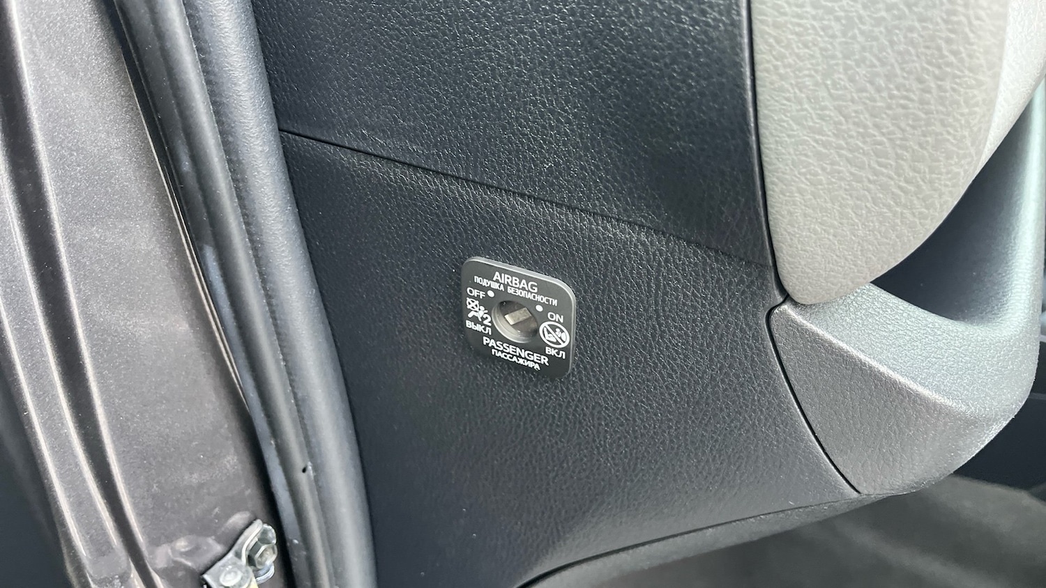 Used Toyota Yaris 2018 for sale - 76984647: Photo 37