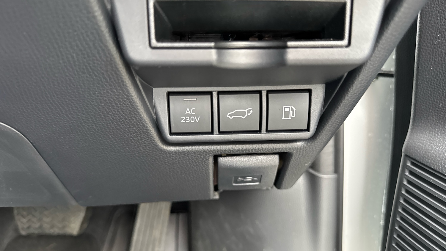 Used Toyota Prius 2025 for sale - 77033324: Photo 23