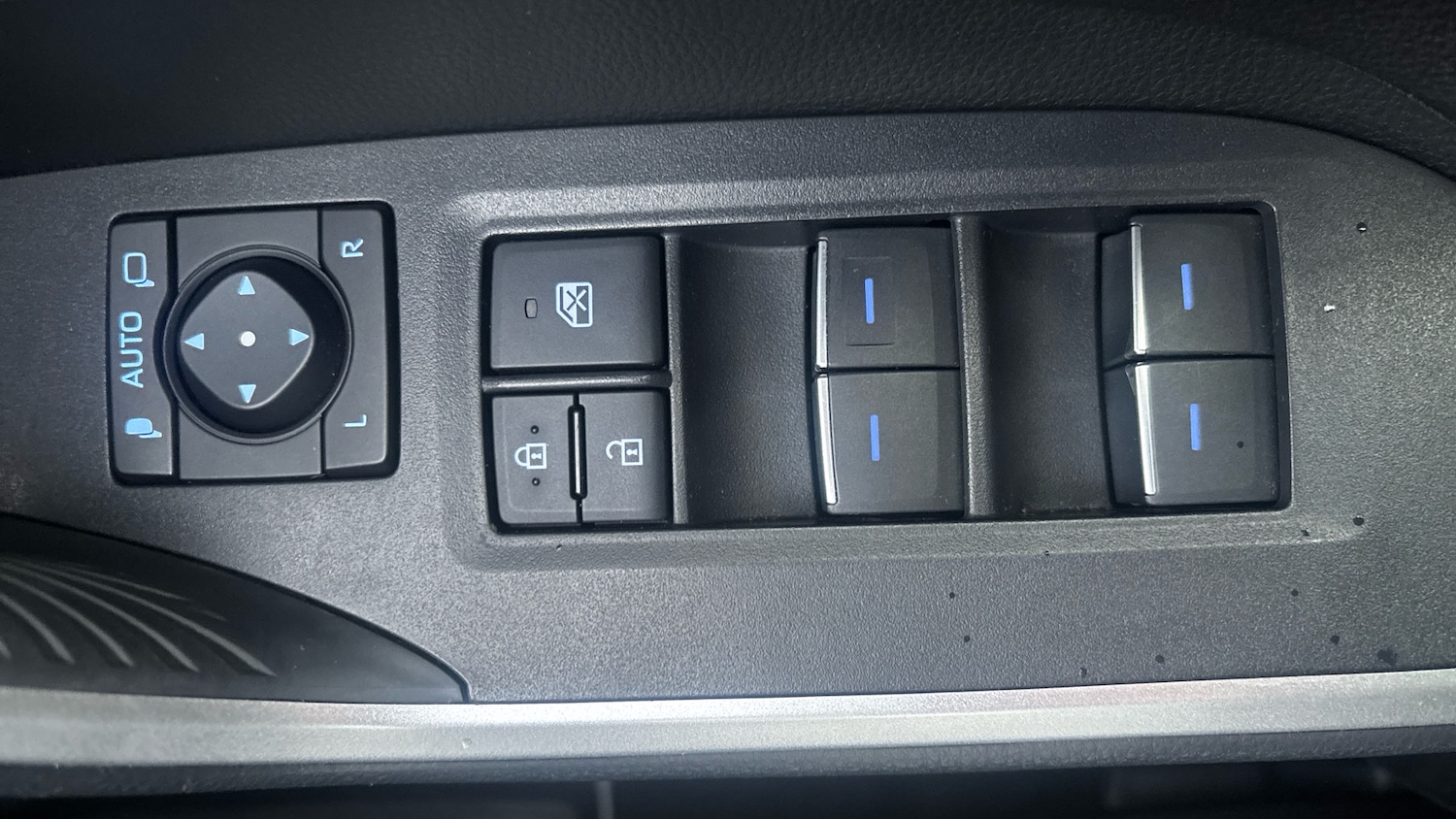 Used Toyota RAV4 2022 for sale - 76904851: Photo 29