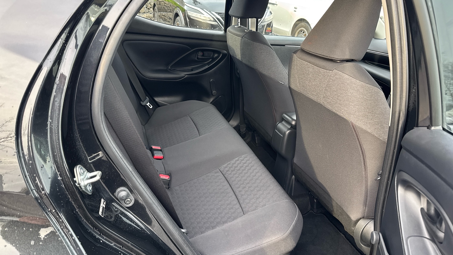 Used Toyota Yaris 2022 for sale - 77136133: Photo 12