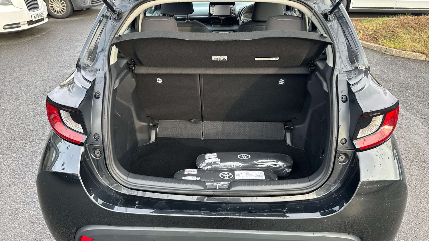 Used Toyota Yaris 2022 for sale - 77136133: Photo 14