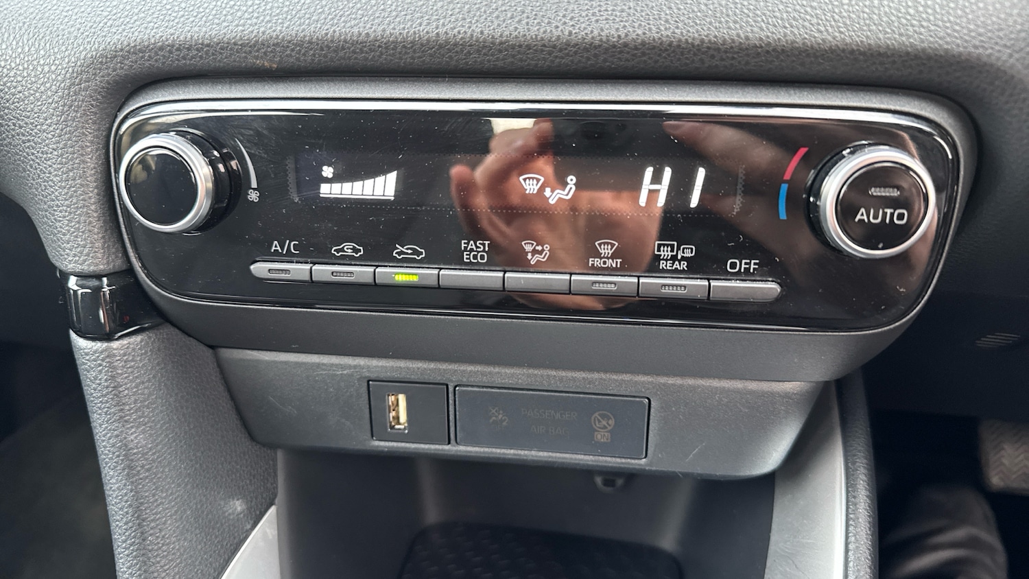 Used Toyota Yaris 2022 for sale - 77136133: Photo 24