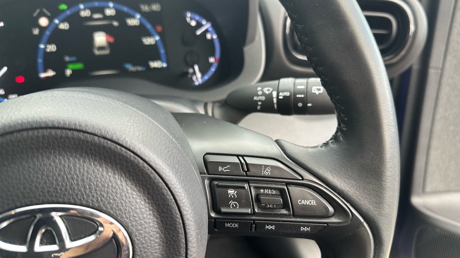 Used Toyota Yaris Cross 2022 for sale - 77061340: Photo 26