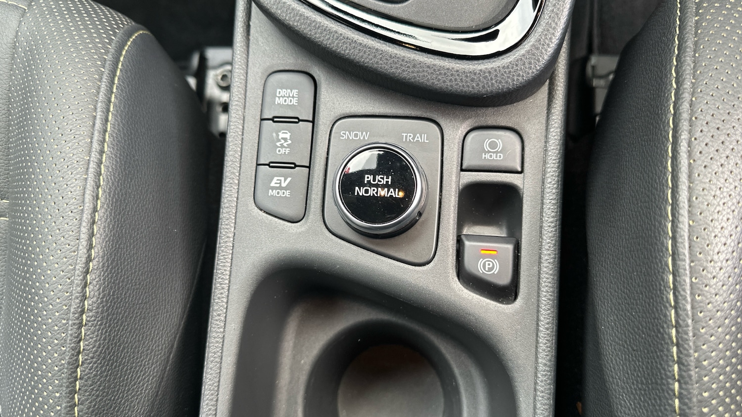 Used Toyota Yaris Cross 2022 for sale - 77061340: Photo 28