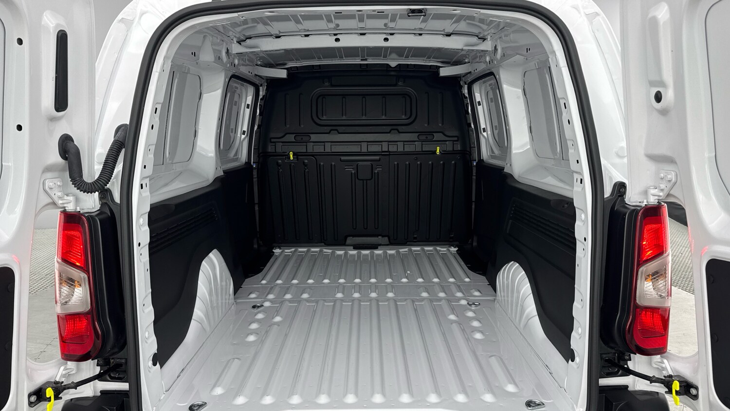 Used Toyota ProAce 2024 for sale - 76352017: Photo 14