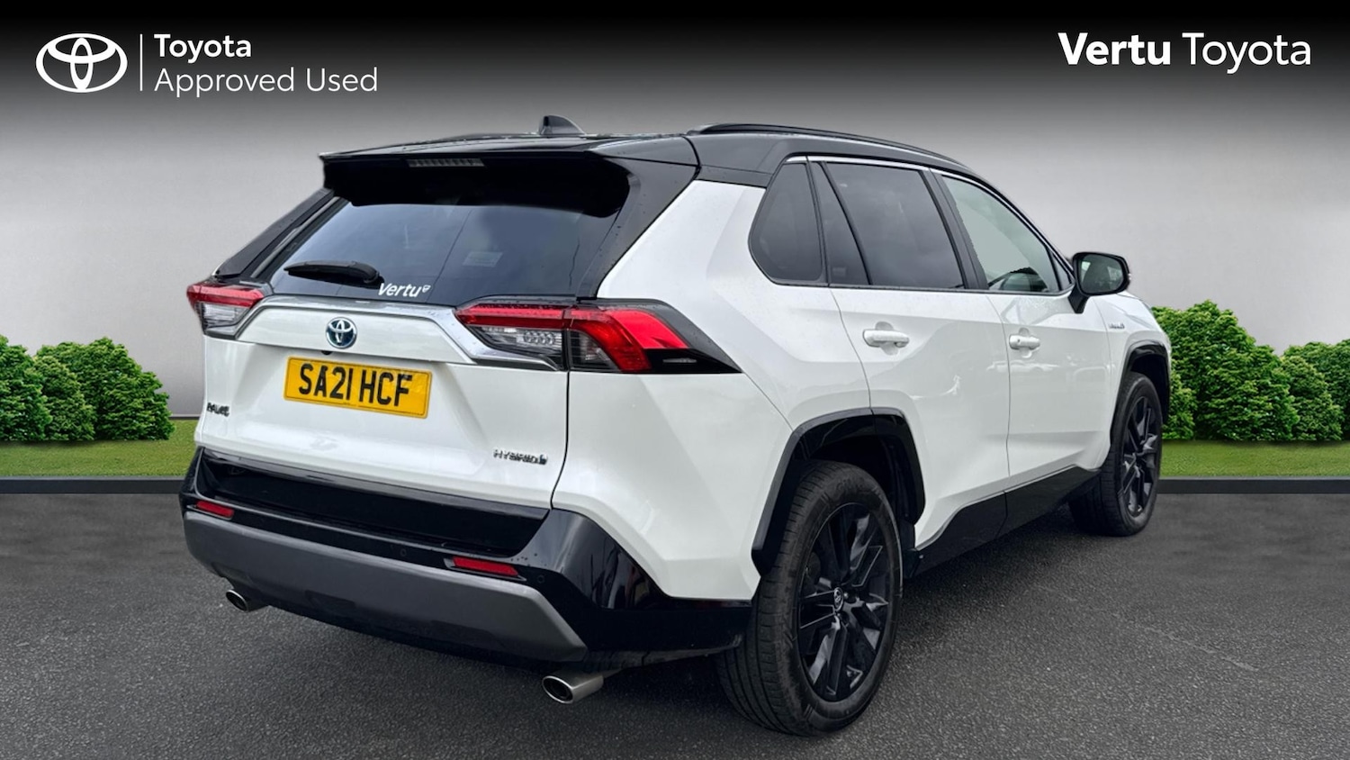 Used Toyota RAV4 2021 for sale - 77567623: Photo 2