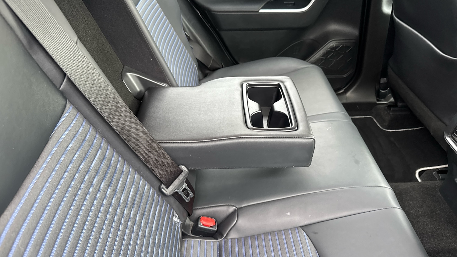 Used Toyota RAV4 2021 for sale - 77567623: Photo 26