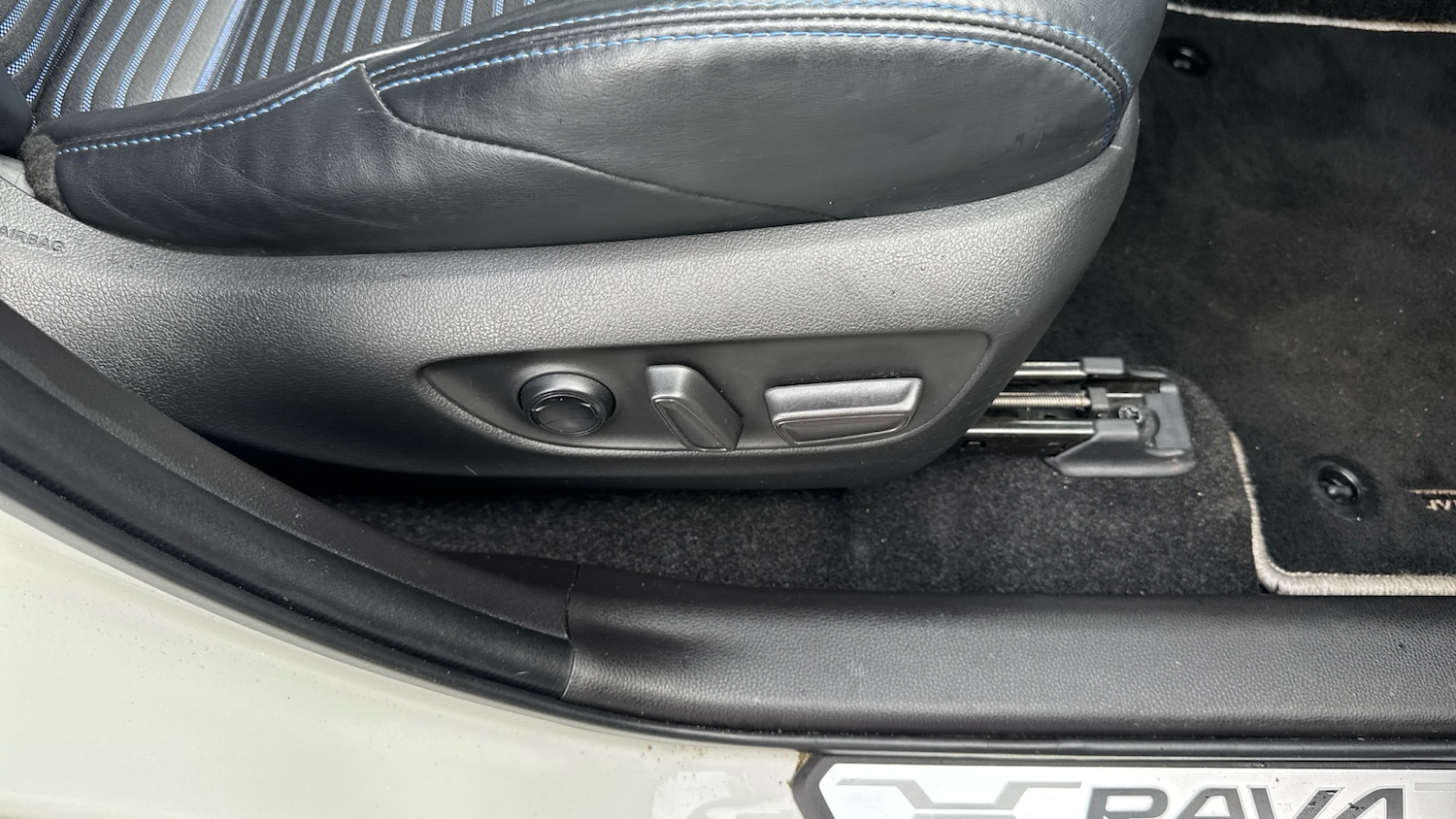 Used Toyota RAV4 2021 for sale - 77567623: Photo 27