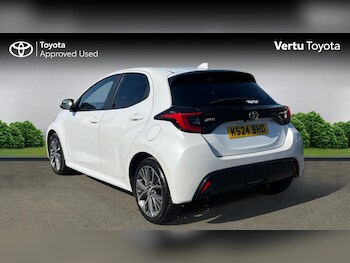 Used Toyota Yaris 2024 for sale - 78353129: Photo