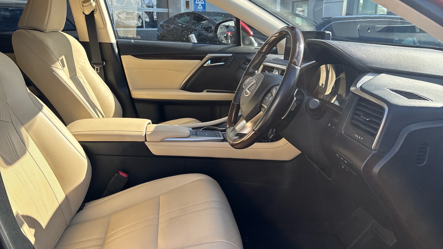 Used Lexus RX 2022 for sale - 76048881: Photo 11