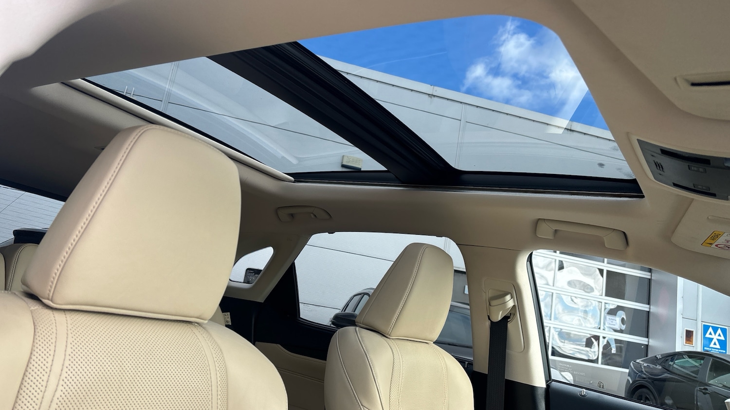 Used Lexus RX 2022 for sale - 76048881: Photo 33