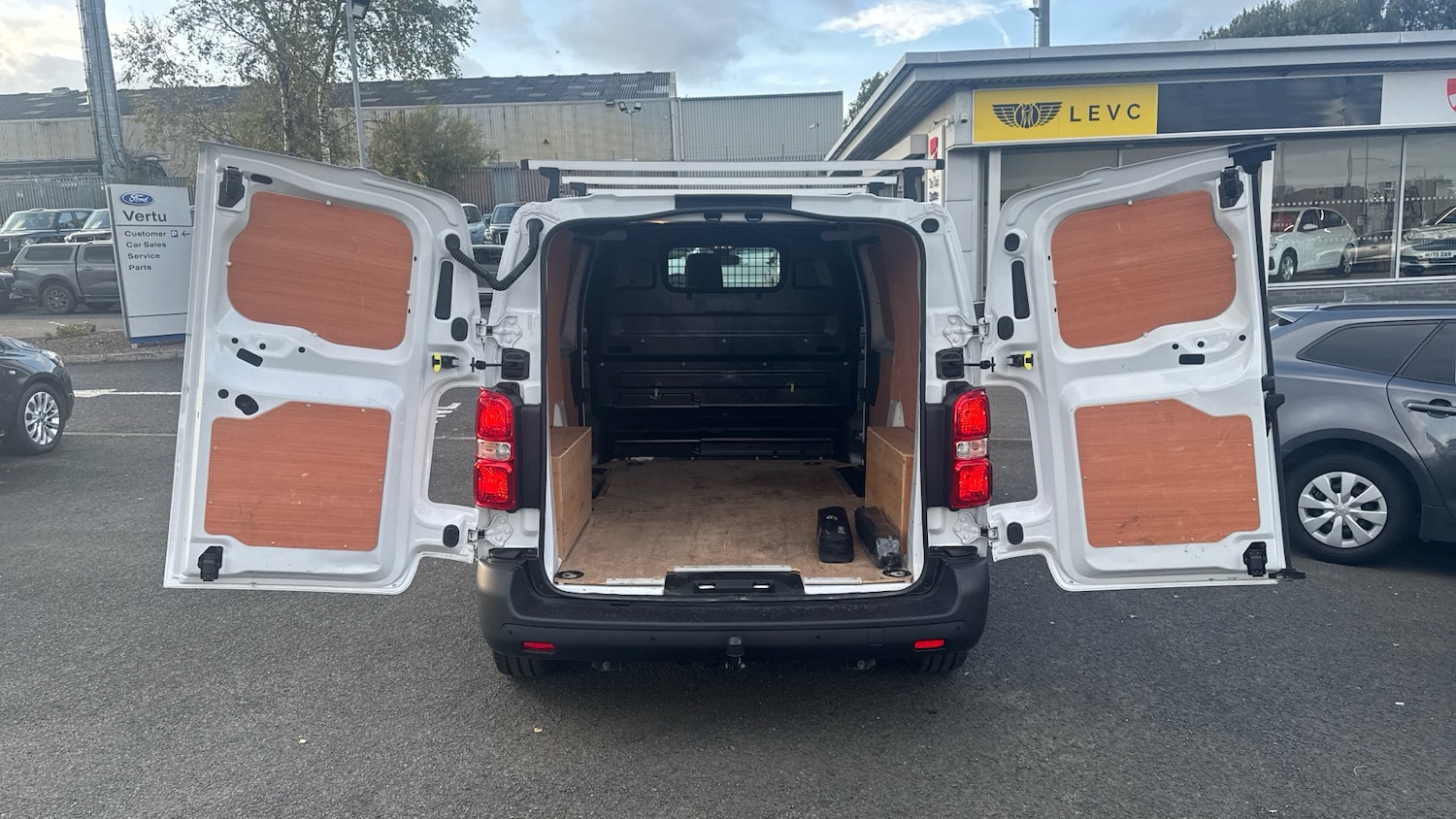 Used Toyota ProAce 2023 for sale - 76332739: Photo 22