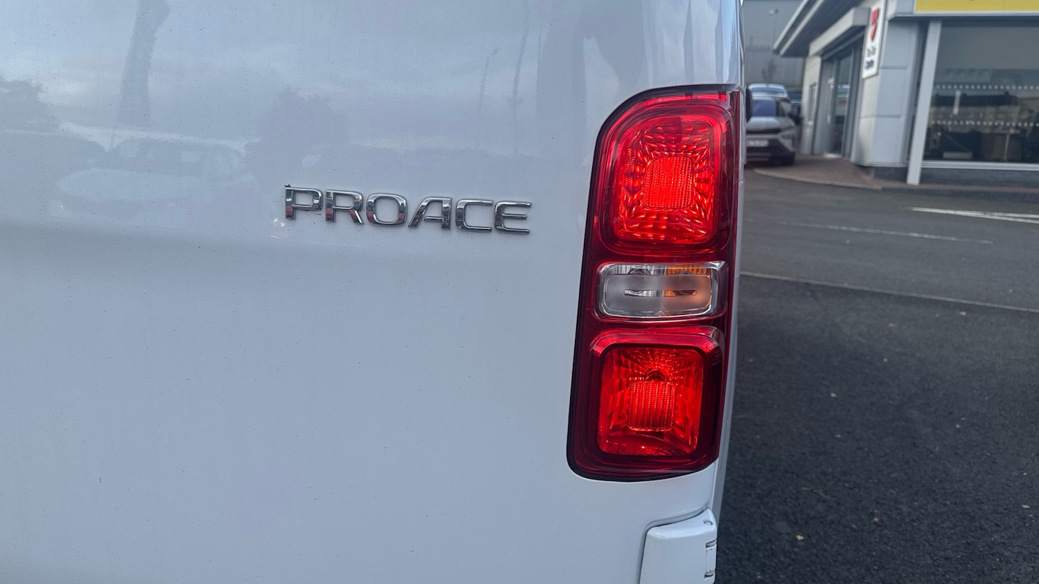 Used Toyota ProAce 2023 for sale - 76332739: Photo 23