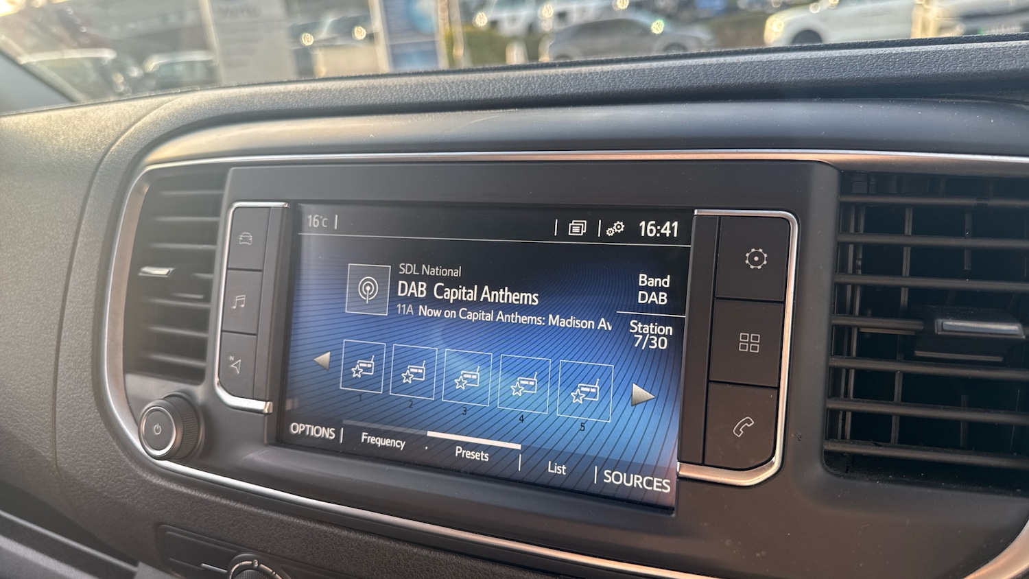 Used Toyota ProAce 2023 for sale - 76332739: Photo 41